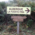 cartel indicador albergue